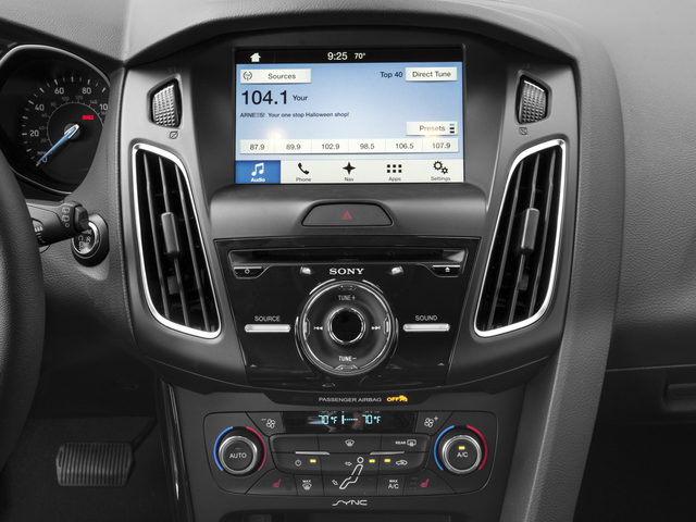 2017 Ford Focus Titanium Hatch