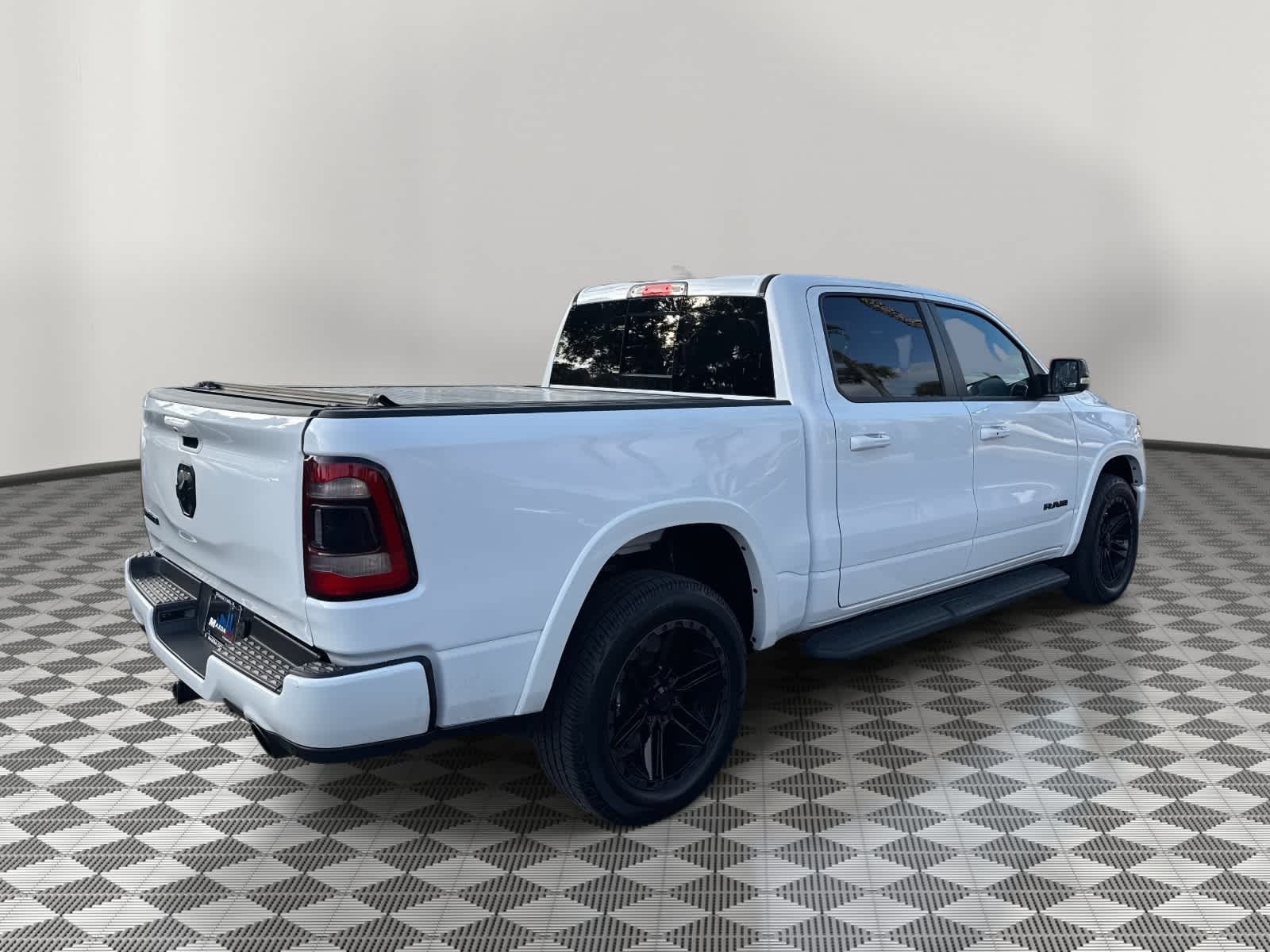 2022 RAM 1500 Laramie 4x2 Crew Cab 57 Box