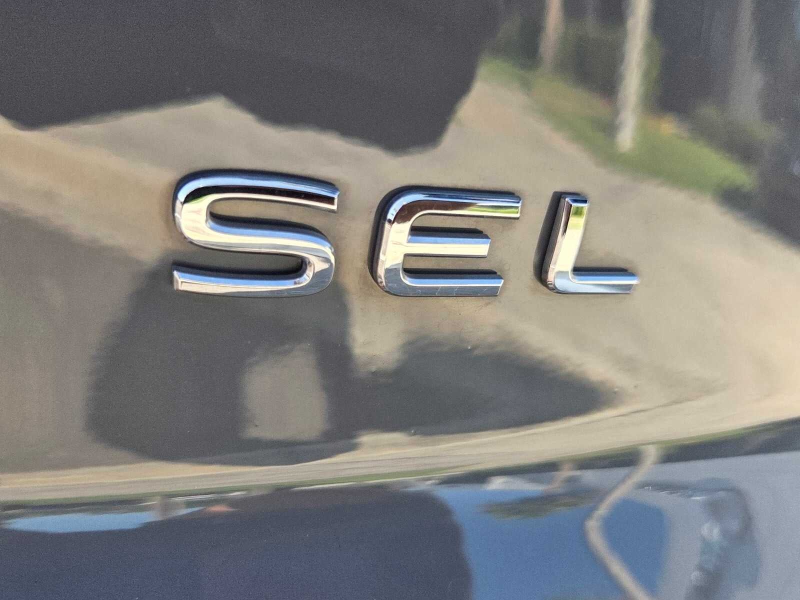2024 Volkswagen Atlas Cross Sport 2.0T SEL R-Line 4MOTION