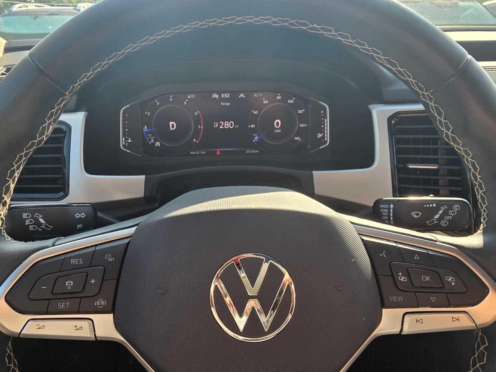 2022 Volkswagen Atlas 3.6L V6 SE w/Technology 4MOTION