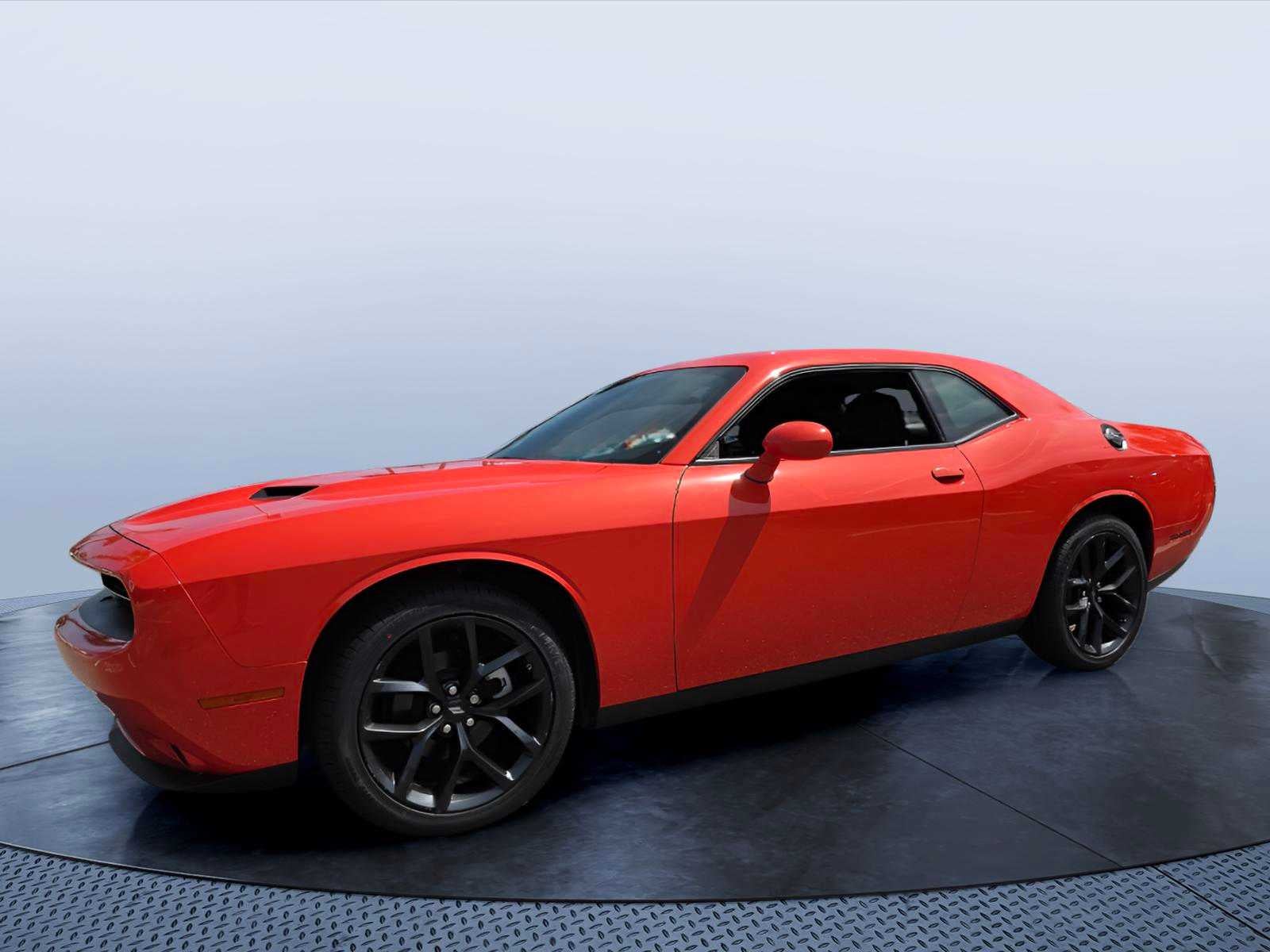 2023 Dodge Challenger SXT RWD