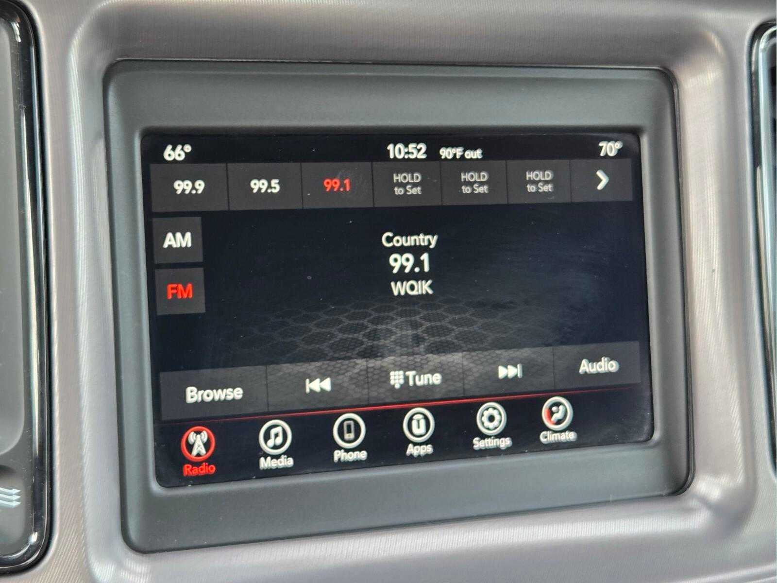 2023 Dodge Challenger SXT RWD