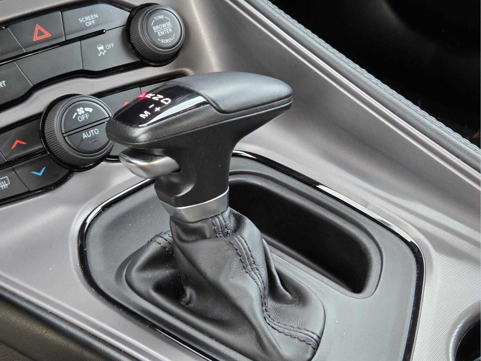 2023 Dodge Challenger SXT RWD