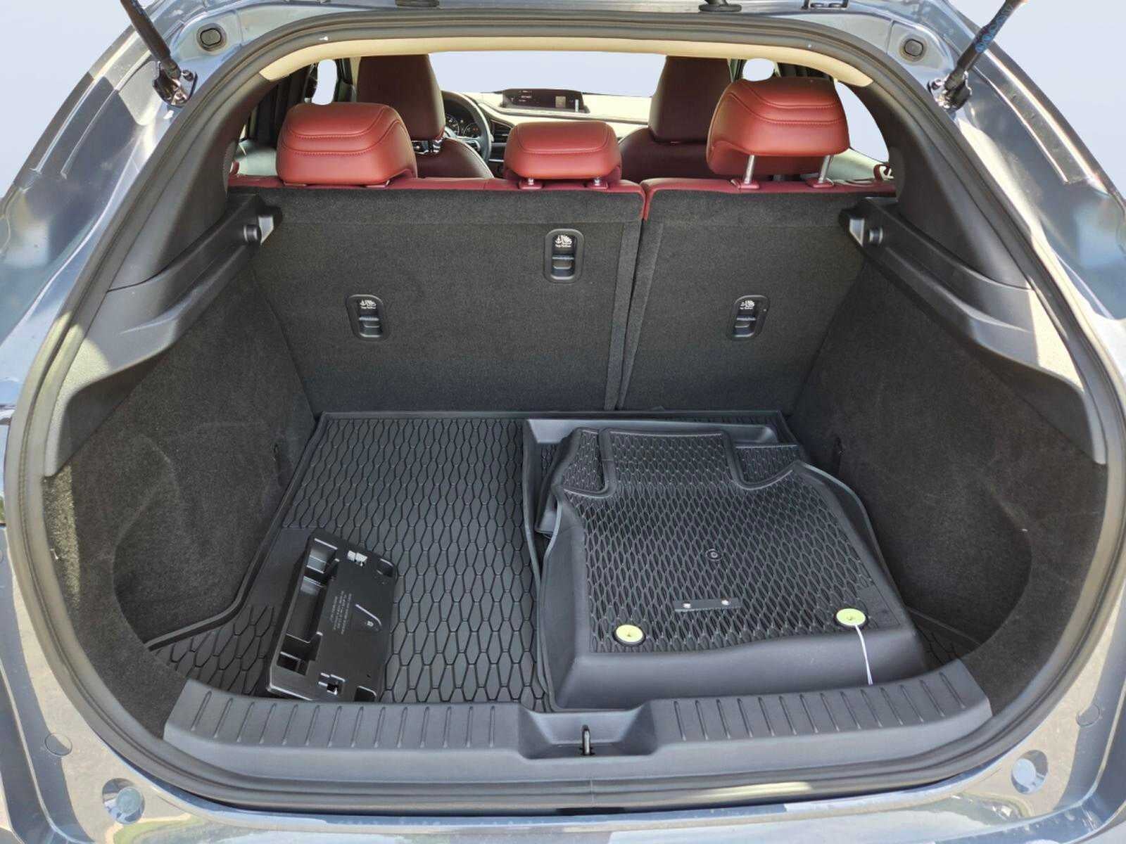 2026 Mazda Mazda CX-30 2.5 S Carbon Edition AWD