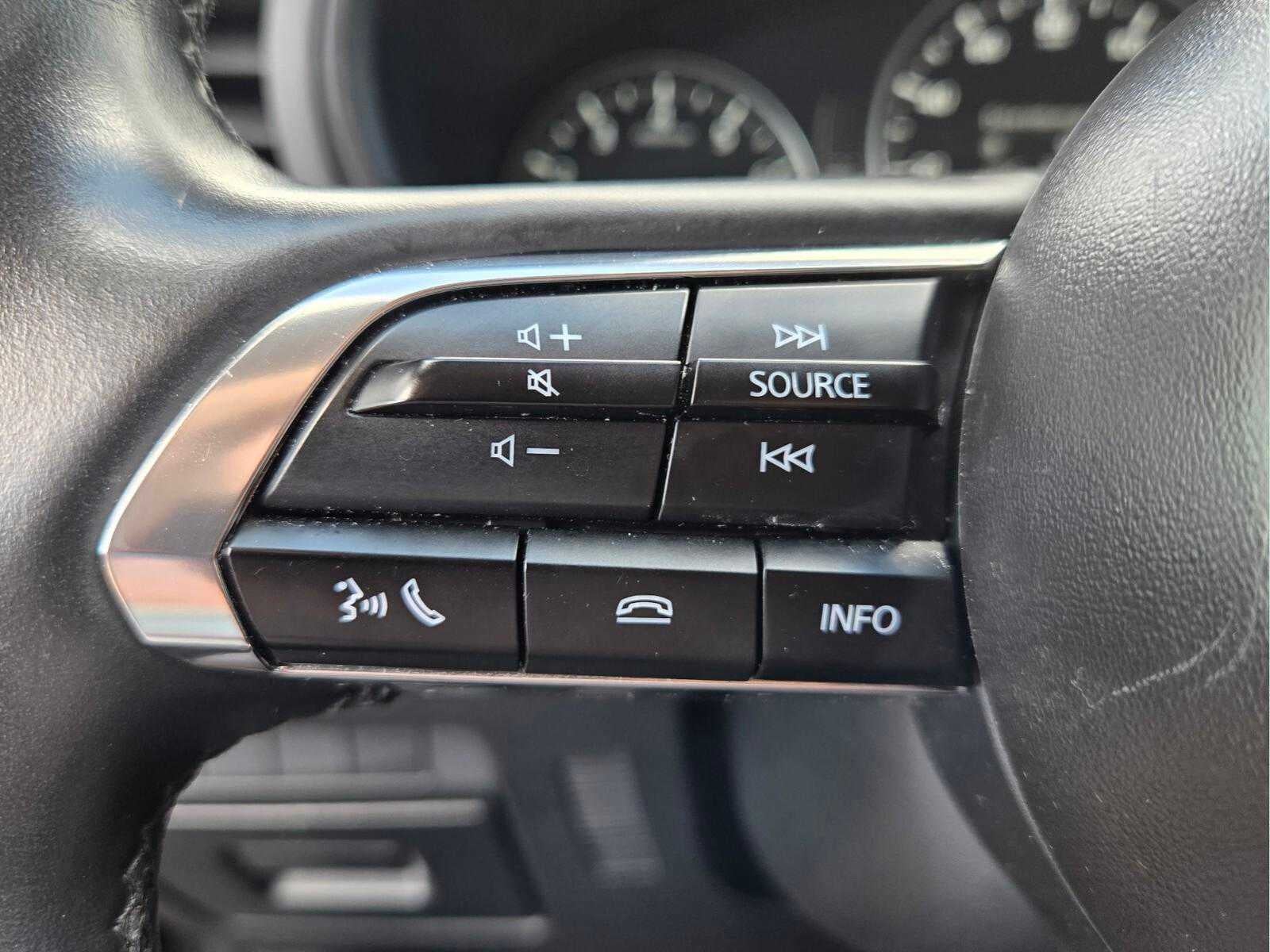 2025 Mazda MAZDA3 2.5 S Select Sport FWD