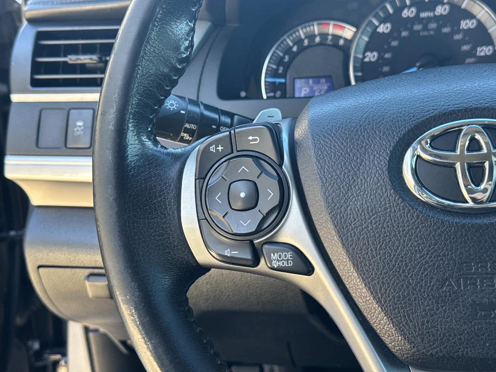 2014 Toyota Camry 4dr Sdn I4 Auto SE *Ltd Avail*