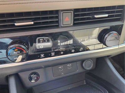 2025 Nissan Rogue AWD SV