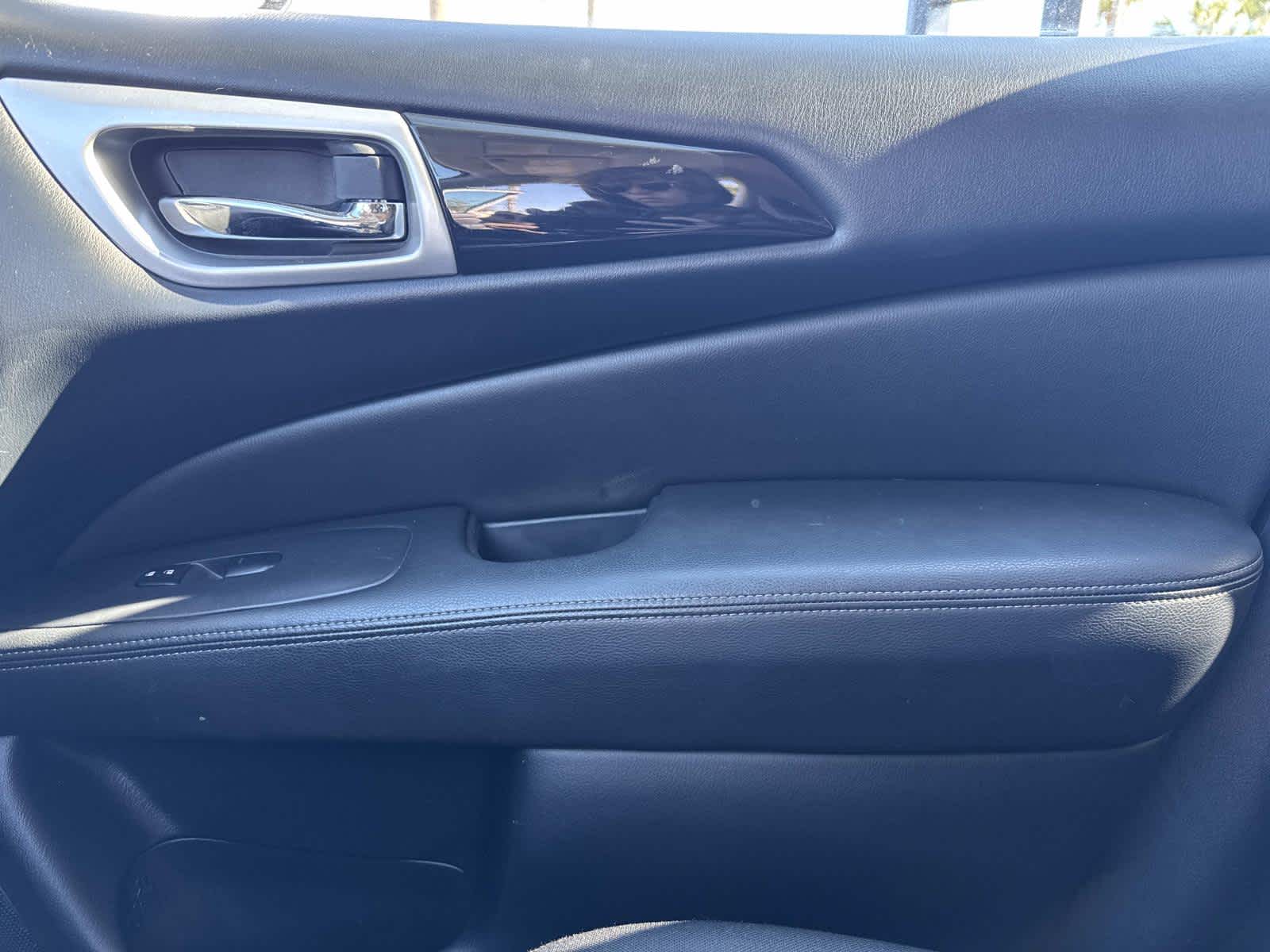 2020 Nissan Pathfinder FWD S