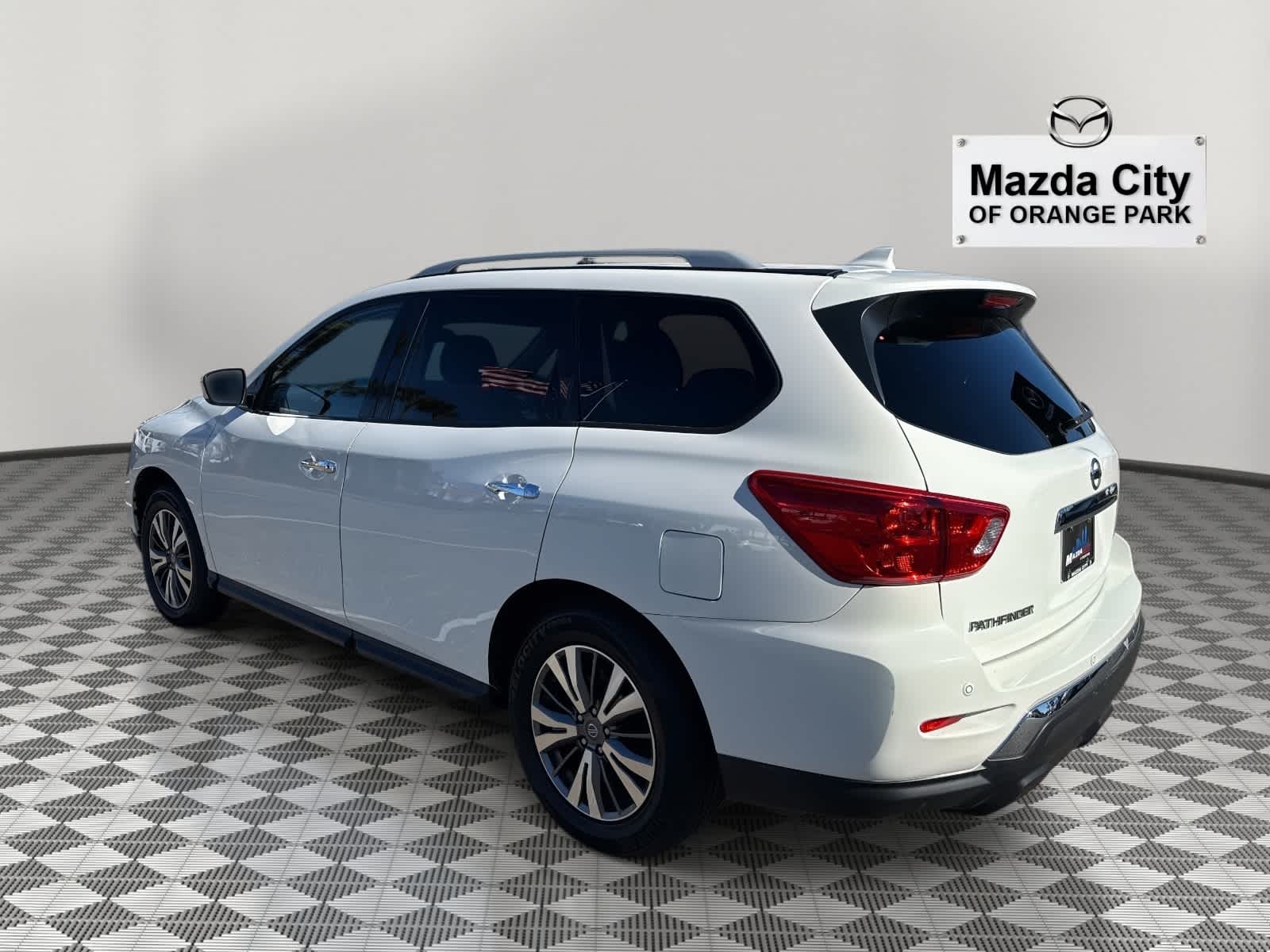 2020 Nissan Pathfinder FWD S