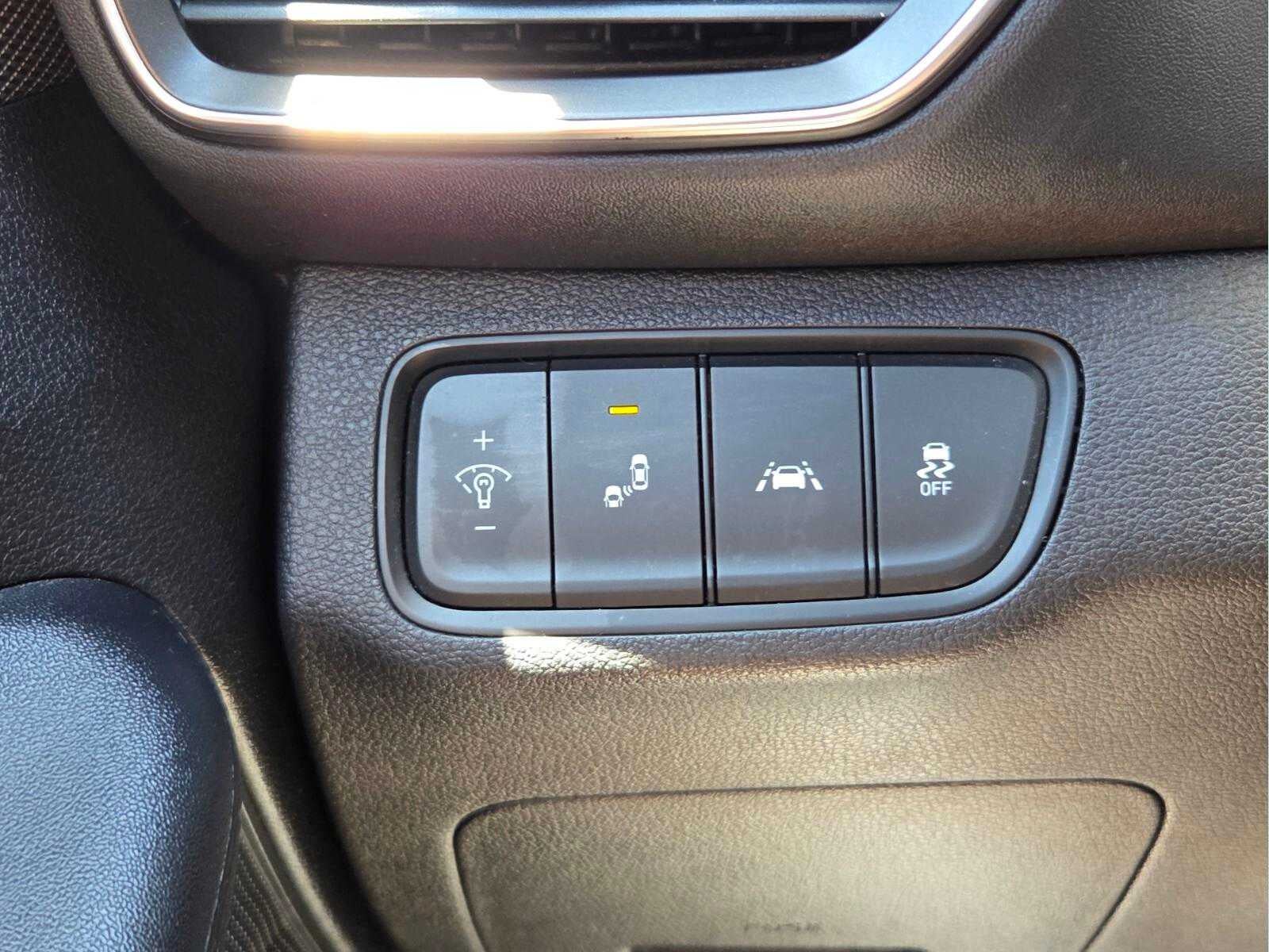 2019 Hyundai Santa Fe SE 2.4L Auto FWD