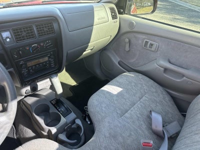 2001 Toyota Tacoma Reg Cab Auto