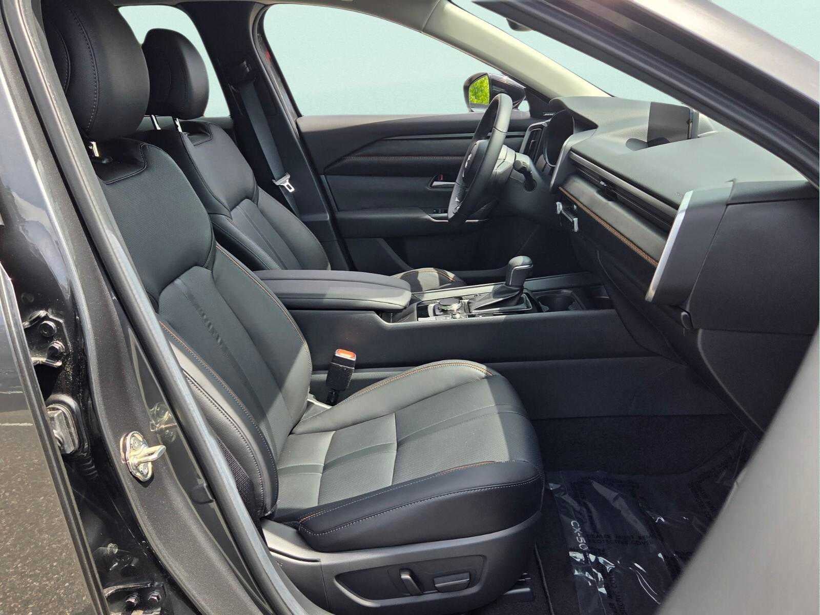 2026 Mazda Mazda CX-50 Hybrid Premium AWD