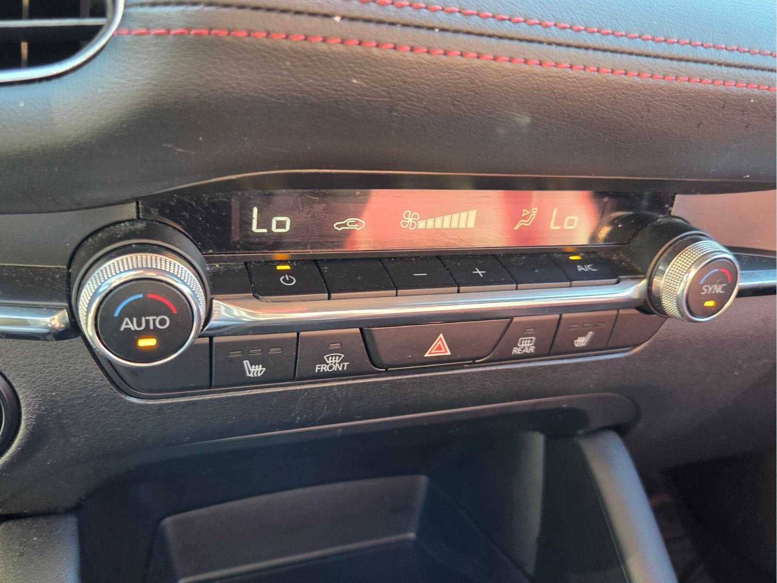 2023 Mazda Mazda3 Hatchback 2.5 S Carbon Edition Auto FWD