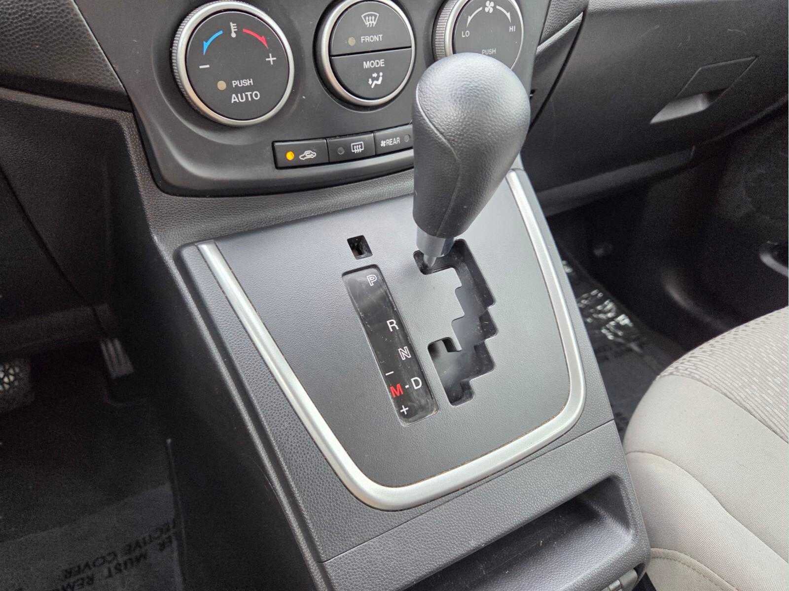2012 Mazda MAZDA5 4dr Wgn Auto Sport