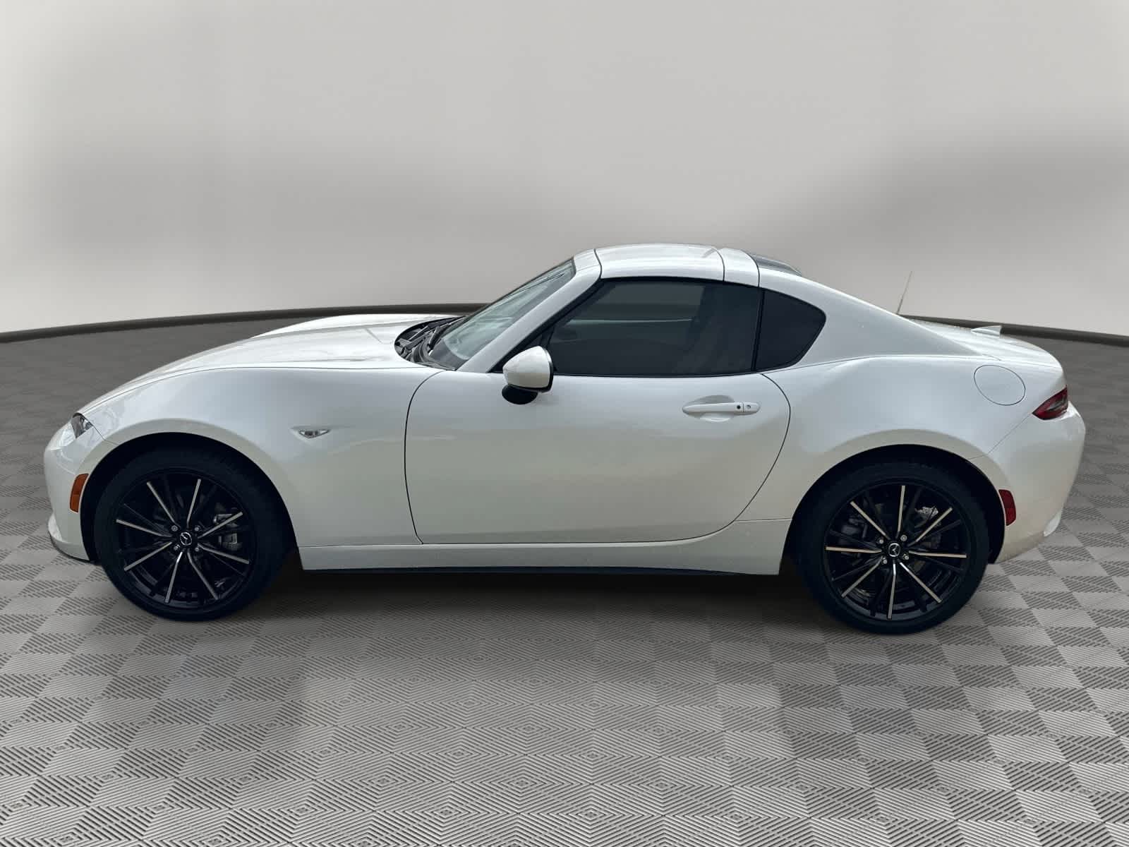 2024 Mazda Mazda MX-5 Miata RF Grand Touring Auto