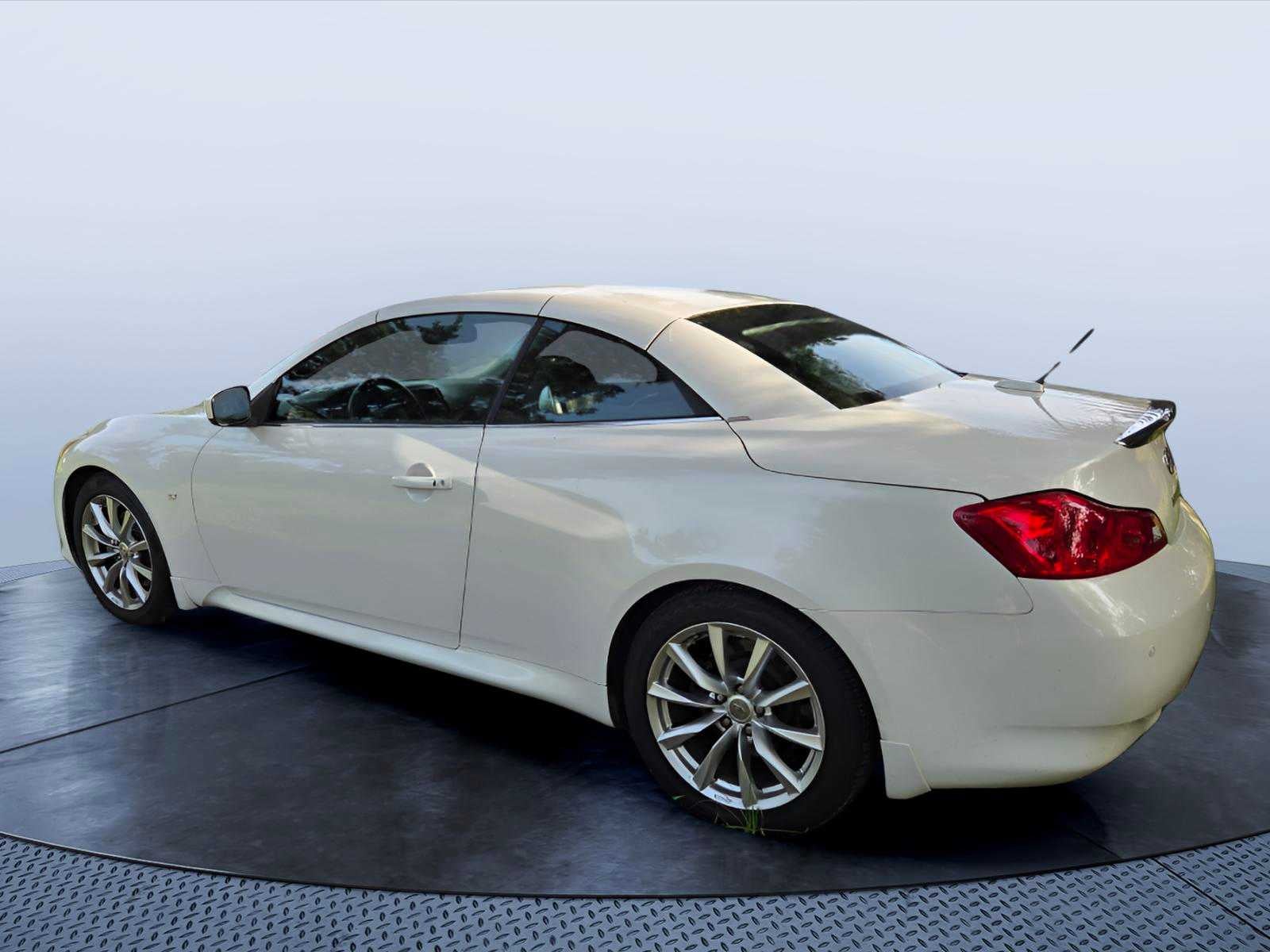 2014 INFINITI Q60 2dr