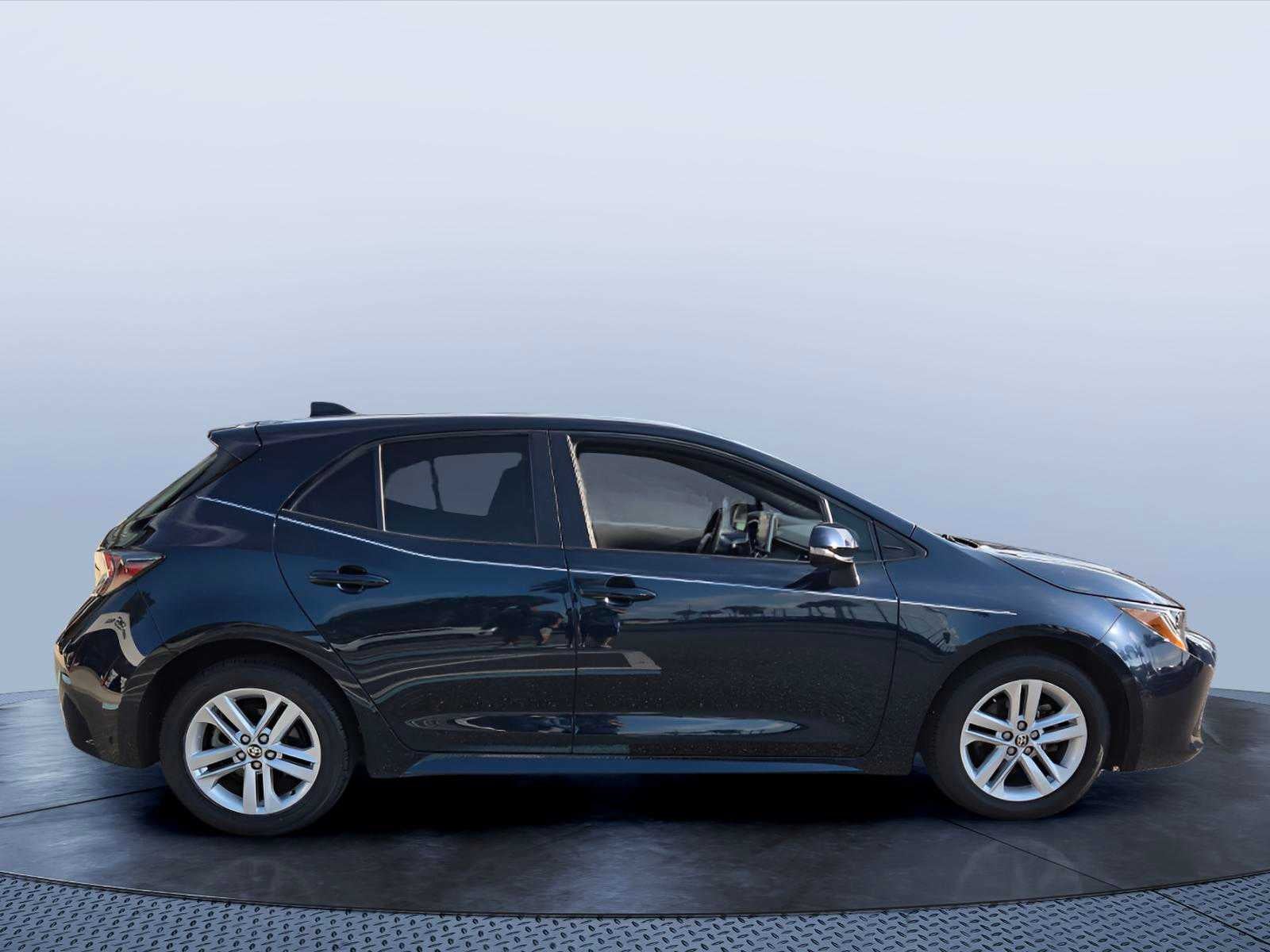 2020 Toyota Corolla Hatchback SE CVT
