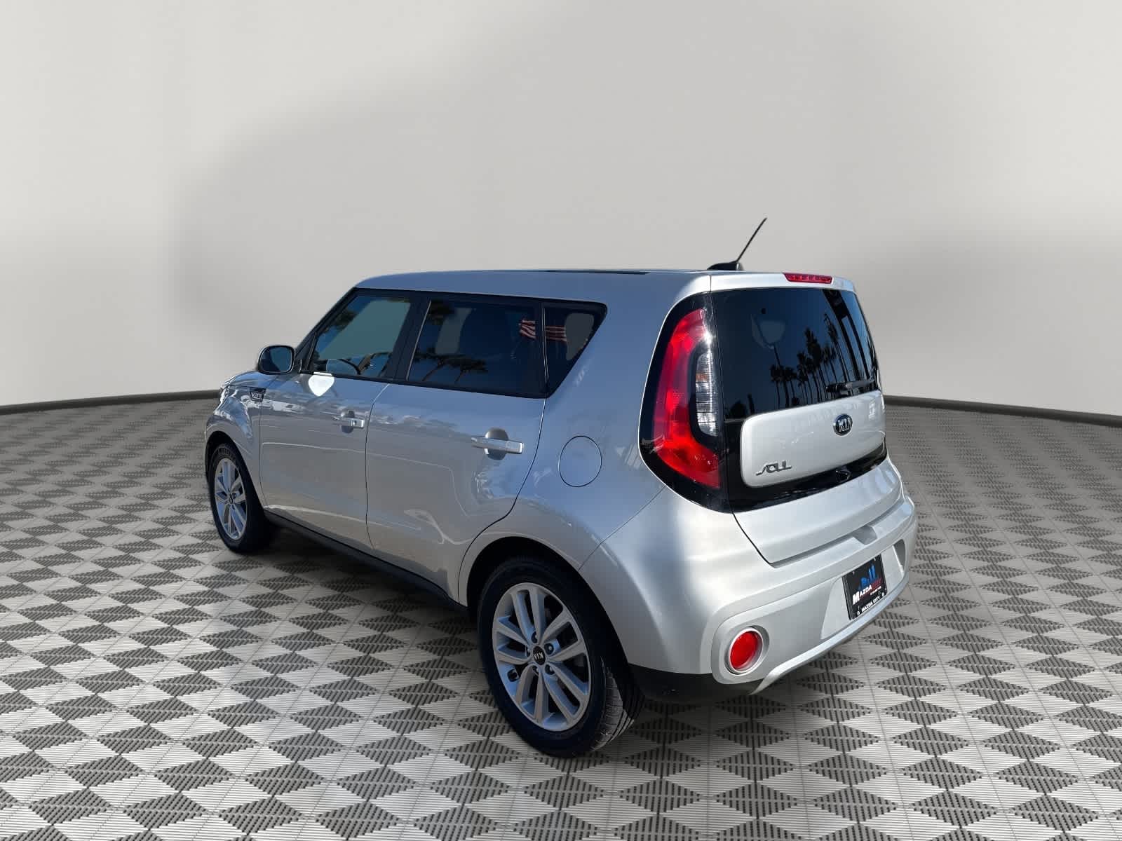 2018 Kia Soul + Auto