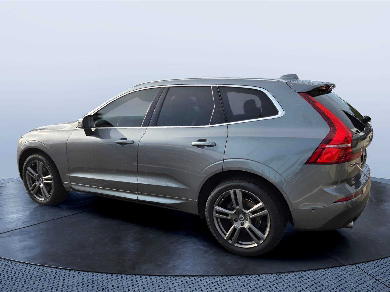 2018 Volvo XC60 T5 AWD Momentum