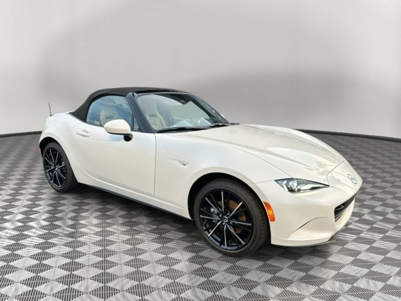 2025 Mazda Mazda MX-5 Miata Grand Touring