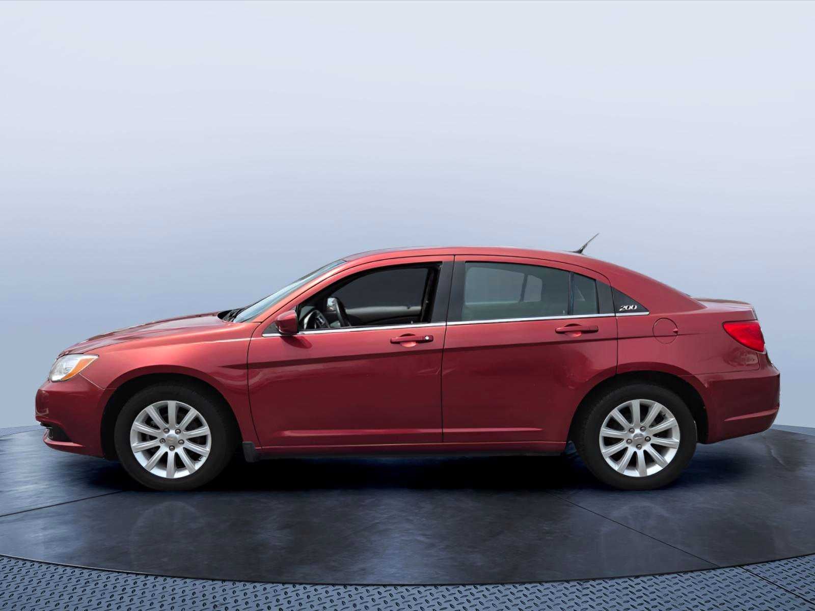 2013 Chrysler 200 Touring