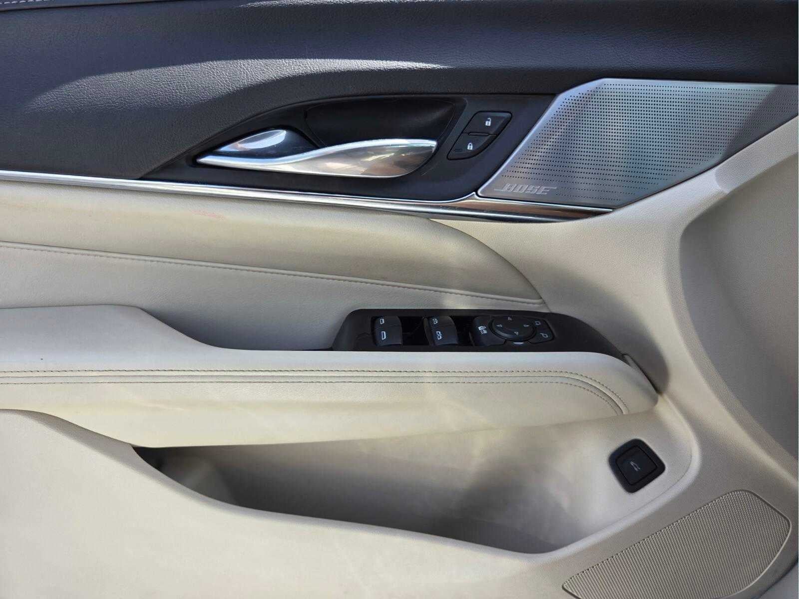 2023 Cadillac CT4 Luxury