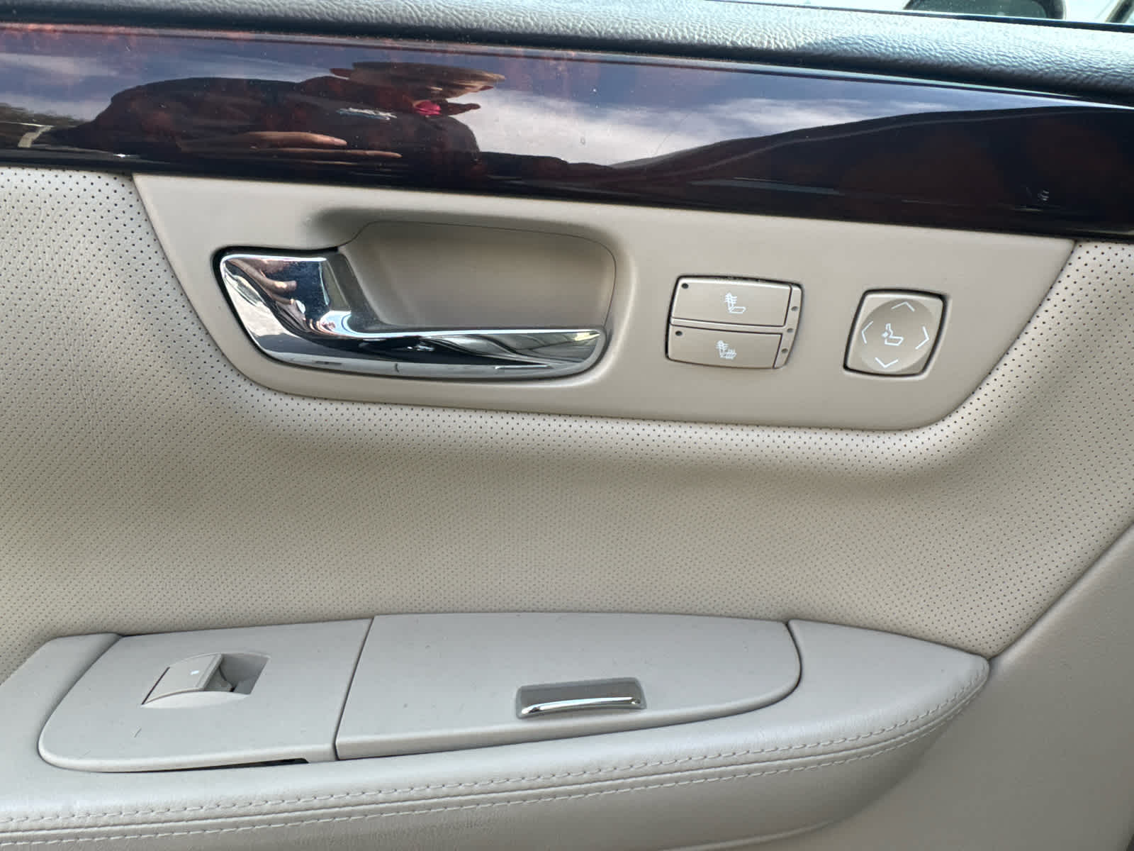 2008 Cadillac DTS w/1SD