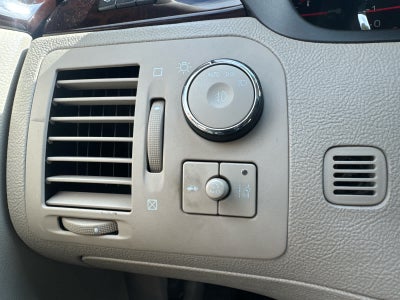 2008 Cadillac DTS w/1SD