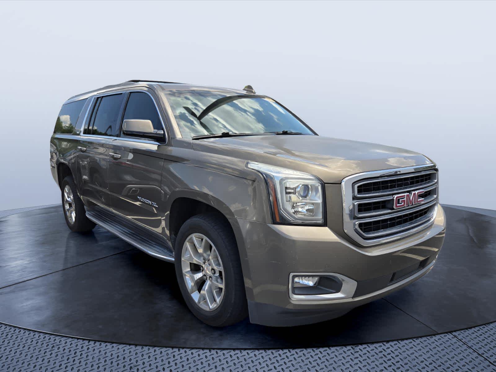 2015 GMC Yukon 2WD SLE's photo