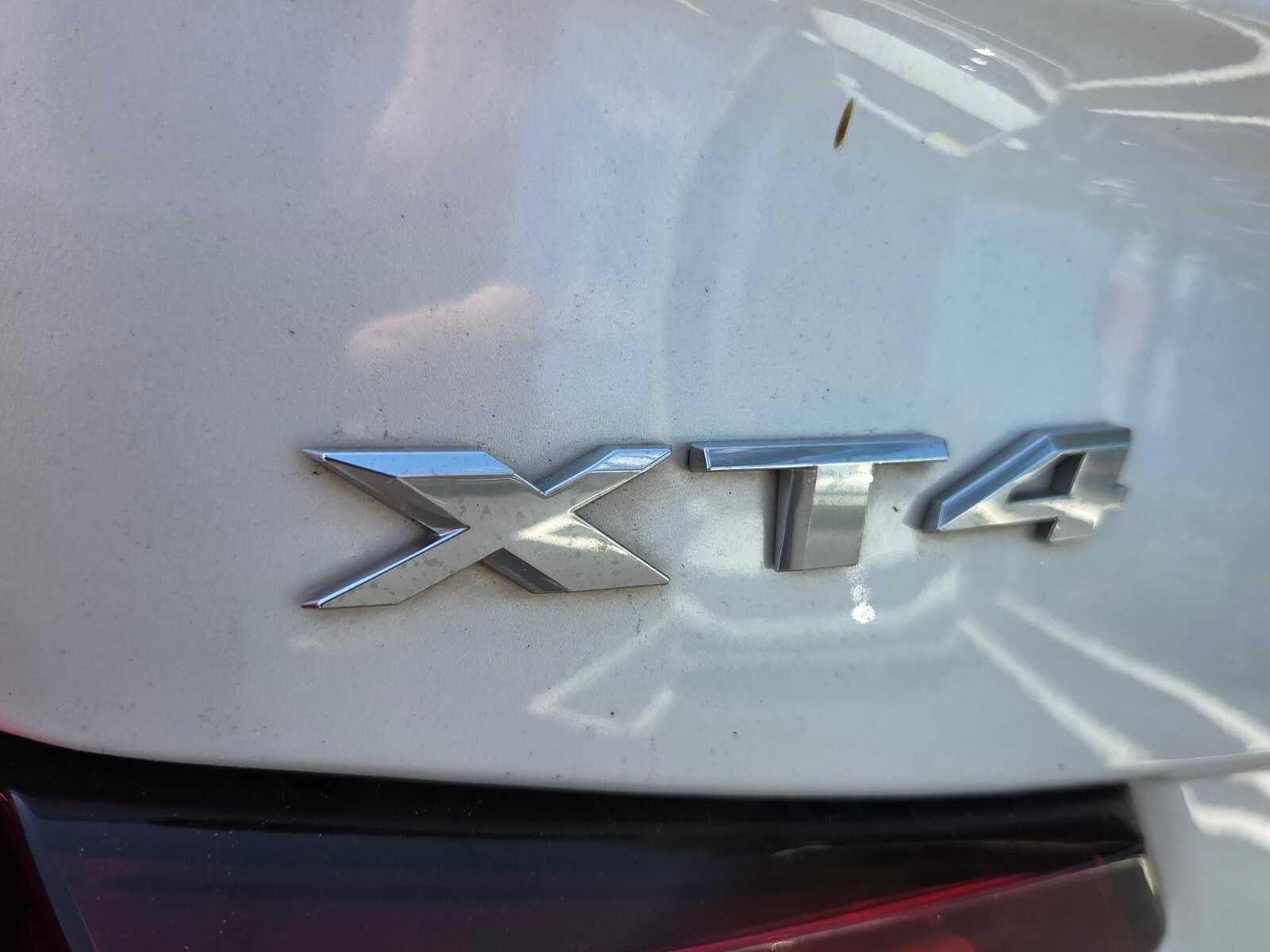 2021 Cadillac XT4 FWD Premium Luxury