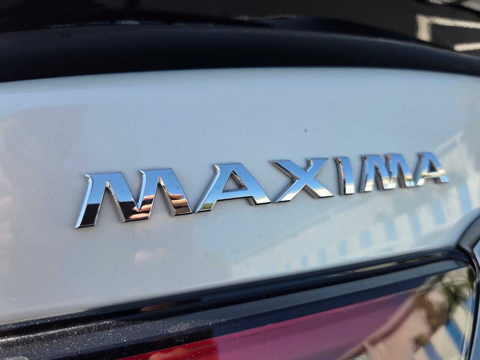 2019 Nissan Maxima SR