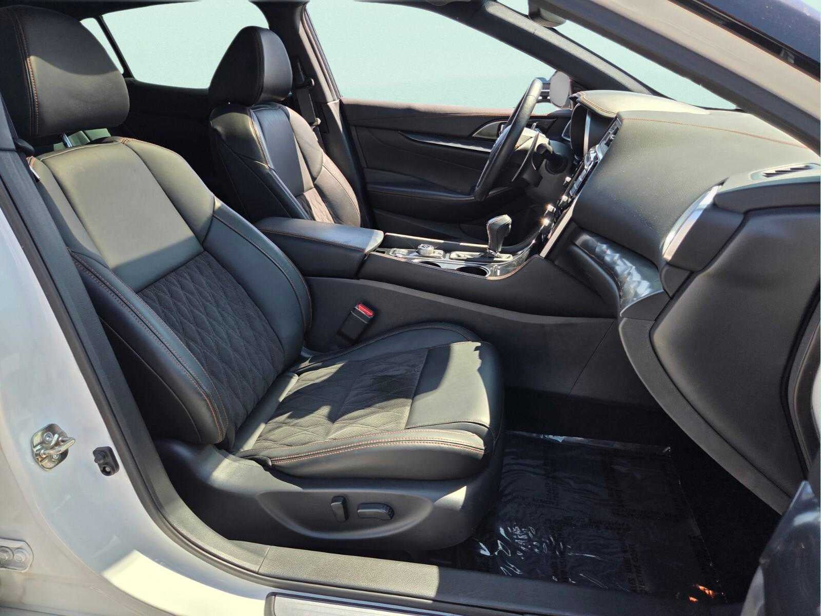 2019 Nissan Maxima SR