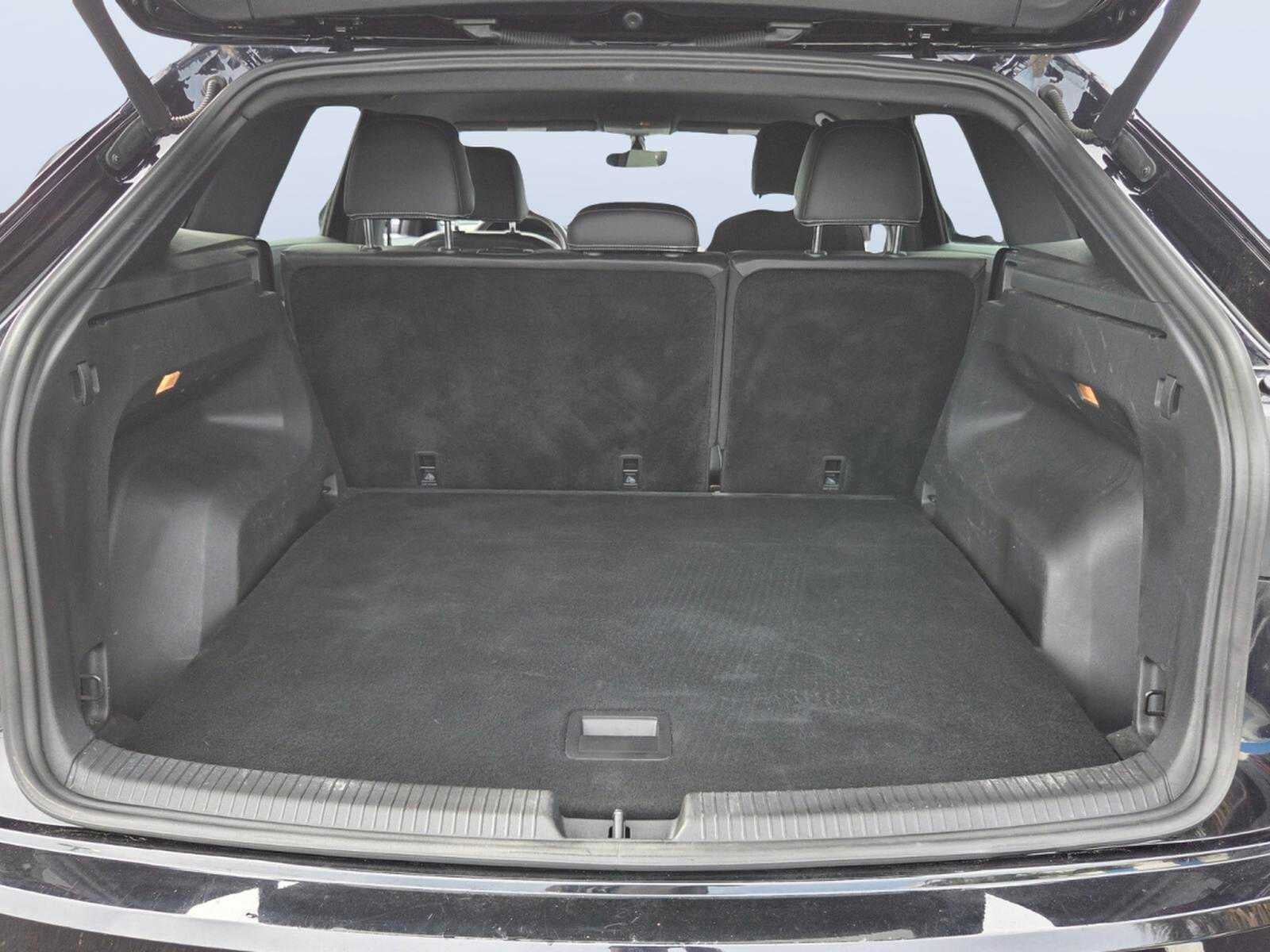 2021 Volkswagen Atlas Cross Sport 2.0T SE