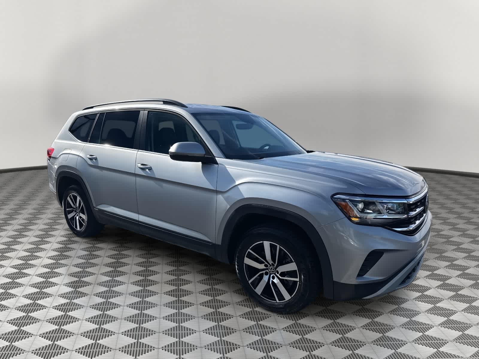 2023 Volkswagen Atlas 2.0T SE