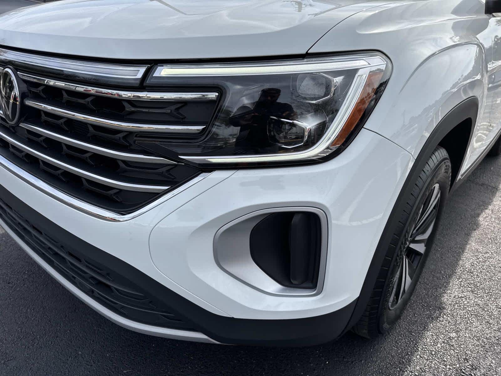 2025 Volkswagen Atlas 2.0T SE