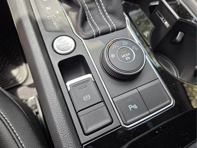 2023 Volkswagen Atlas 3.6L V6 SEL R-Line Black