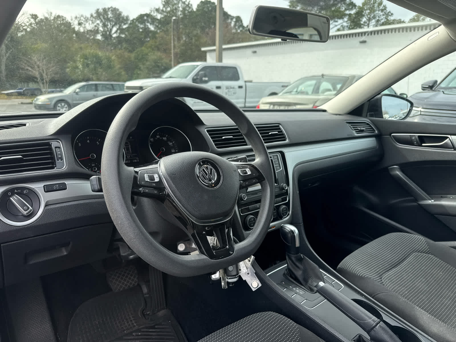 2017 Volkswagen Passat 1.8T S
