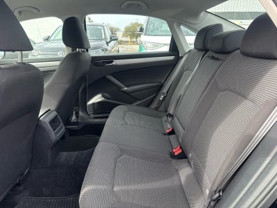 2017 Volkswagen Passat 1.8T S