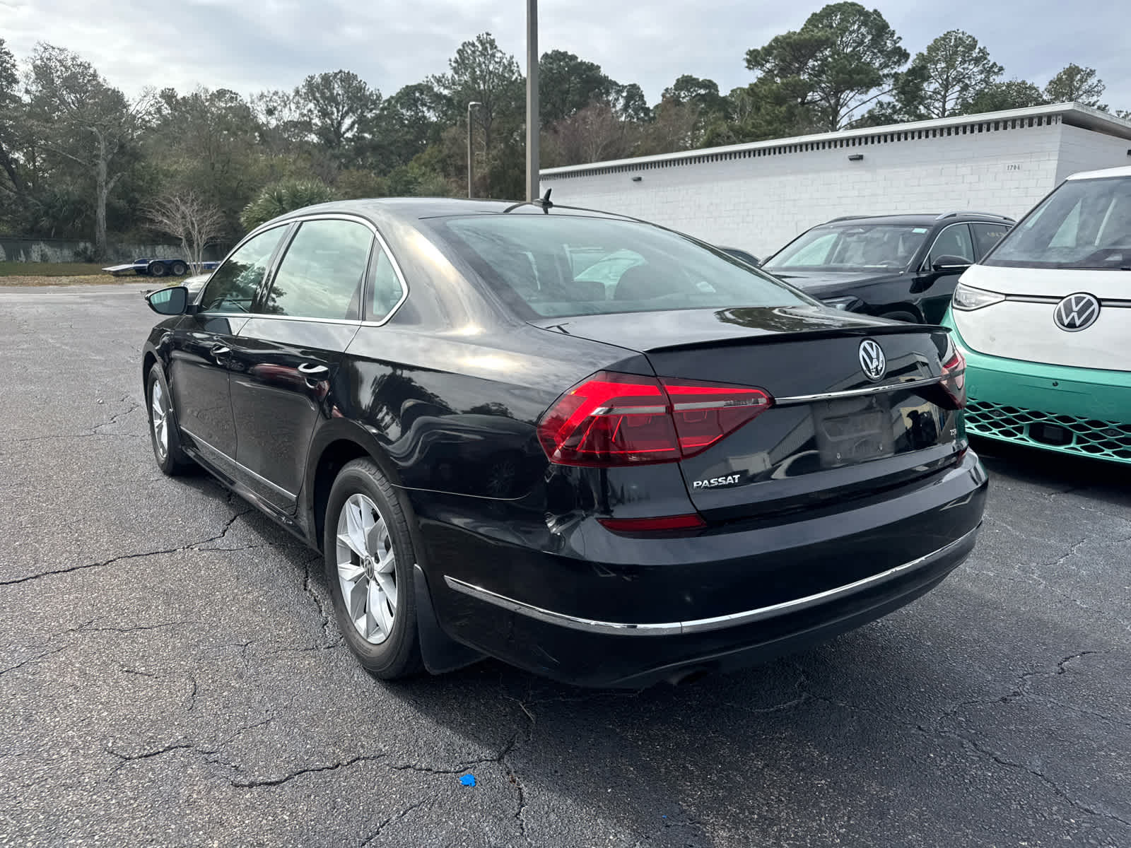 2017 Volkswagen Passat 1.8T S