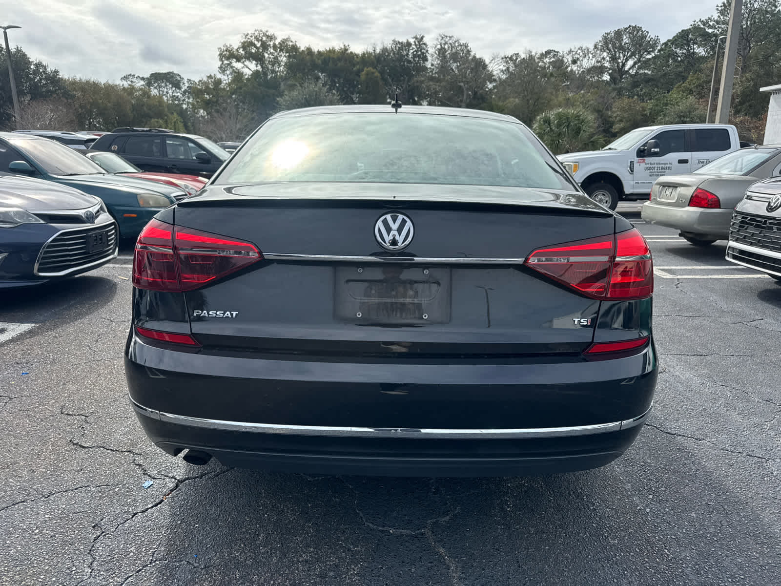 2017 Volkswagen Passat 1.8T S