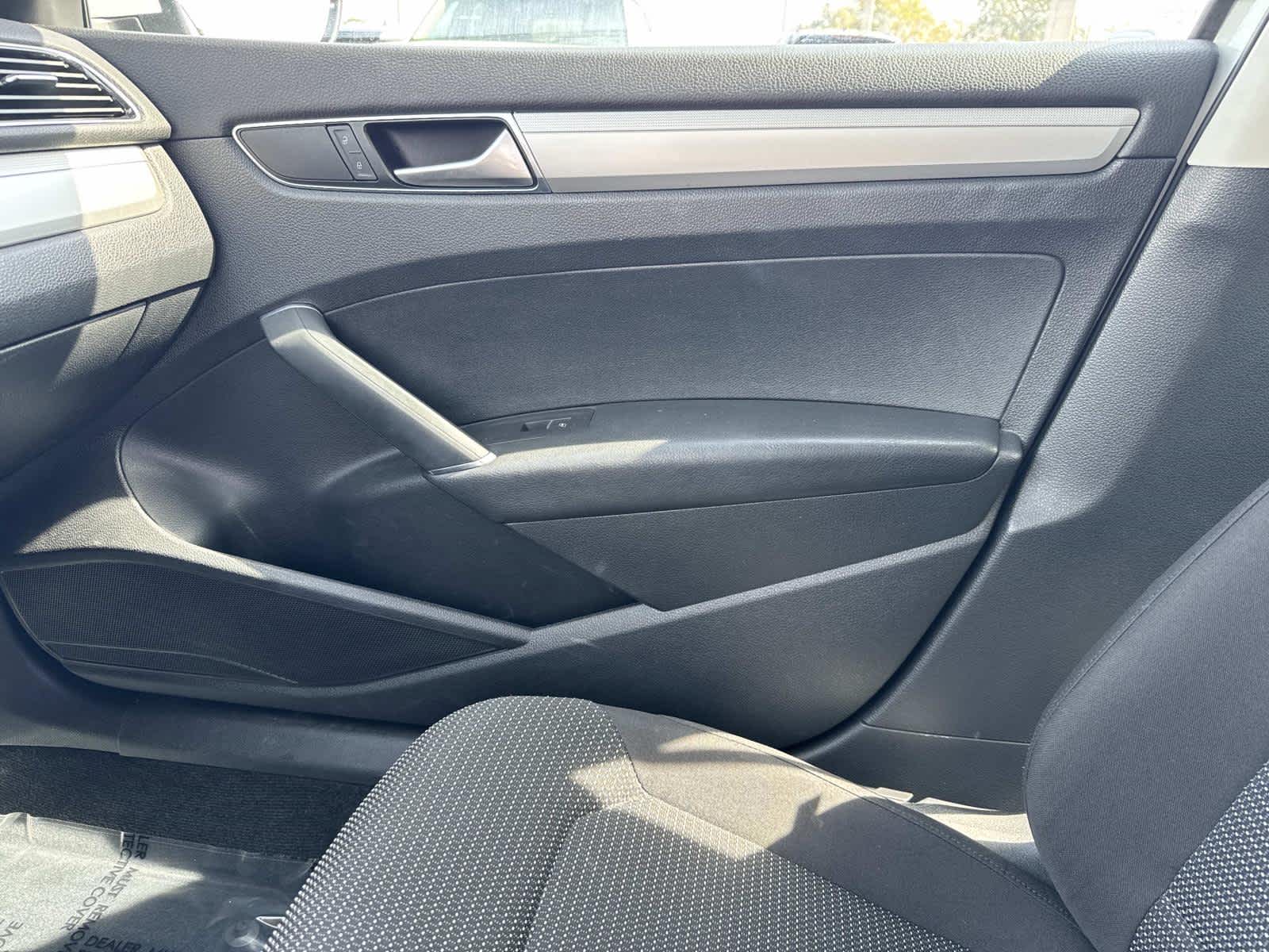 2016 Volkswagen Passat 1.8T S