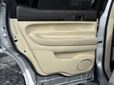 2014 Lincoln MKT Base