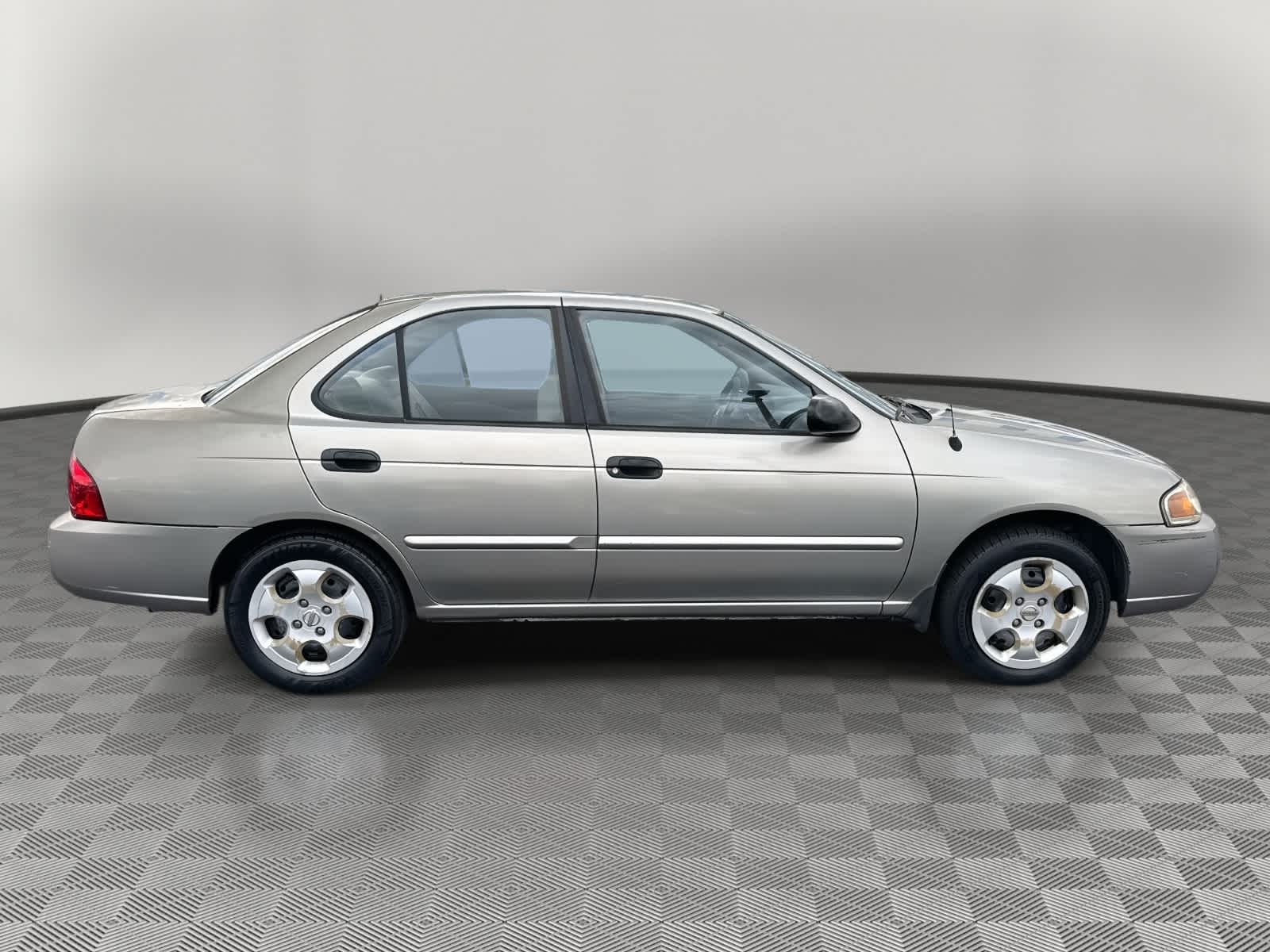 2004 Nissan Sentra Base