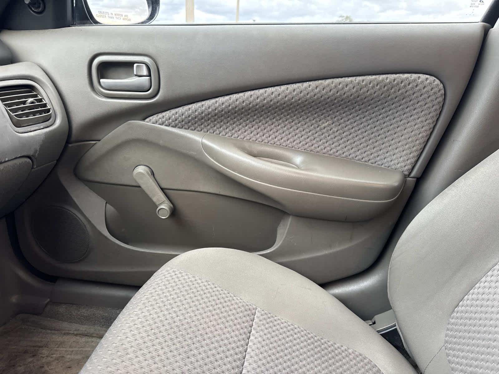 2004 Nissan Sentra Base