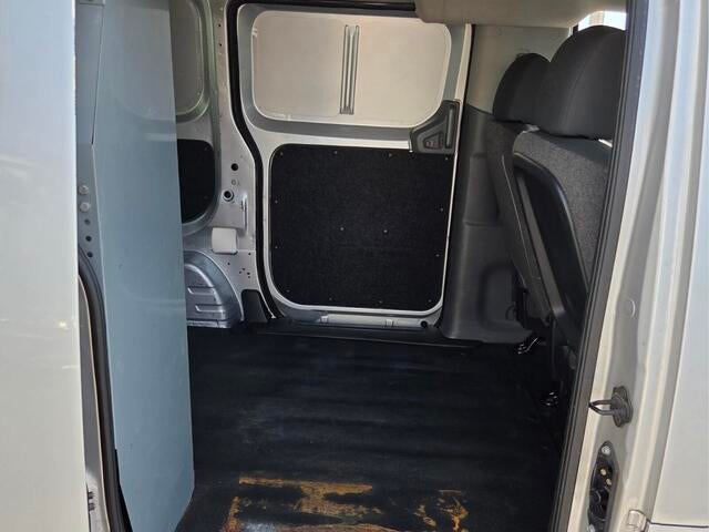 2015 Nissan NV200 SV