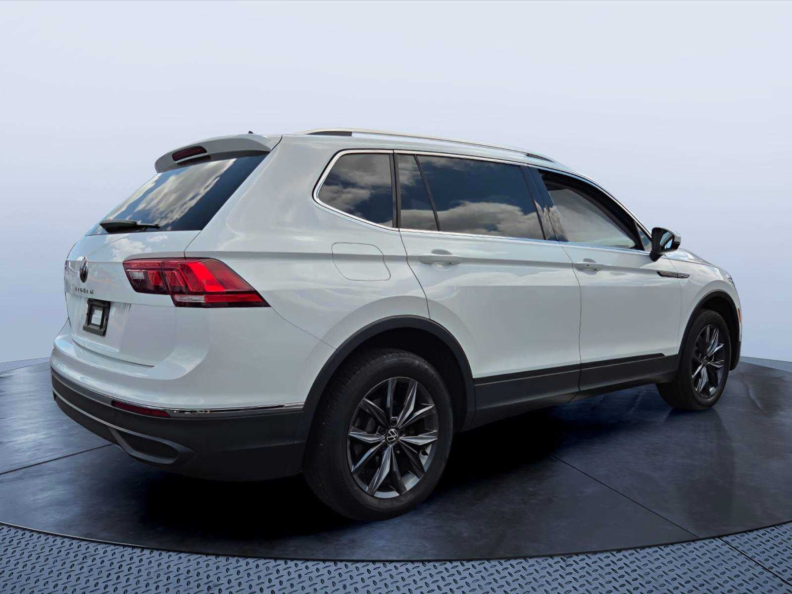 2022 Volkswagen Tiguan SE