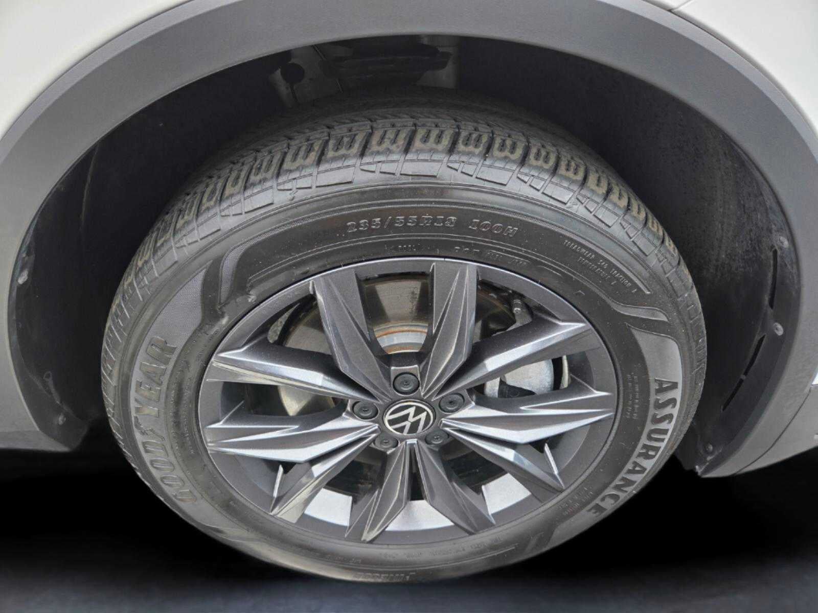 2023 Volkswagen Tiguan SE