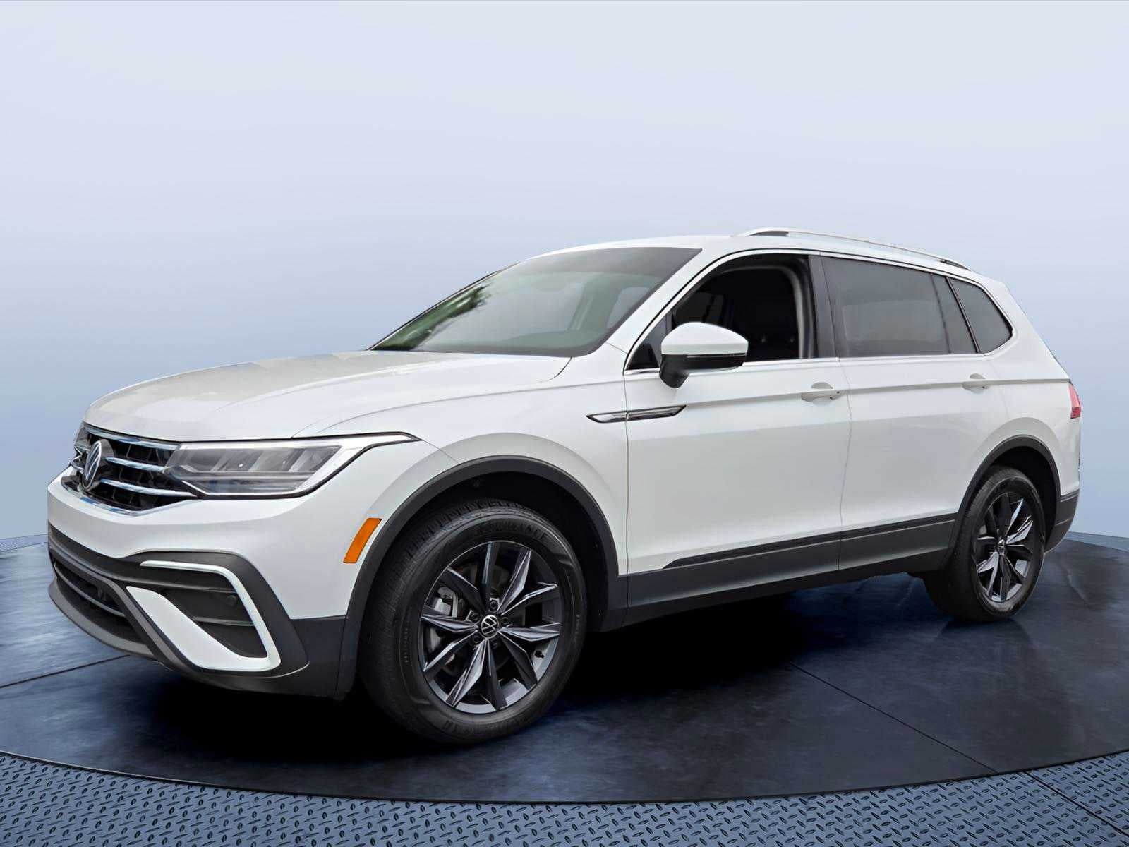2023 Volkswagen Tiguan SE