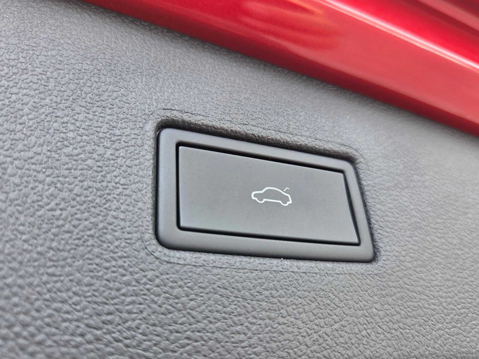 2024 Volkswagen Tiguan SEL R-Line