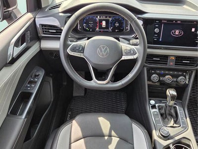 2024 Volkswagen Taos SEL